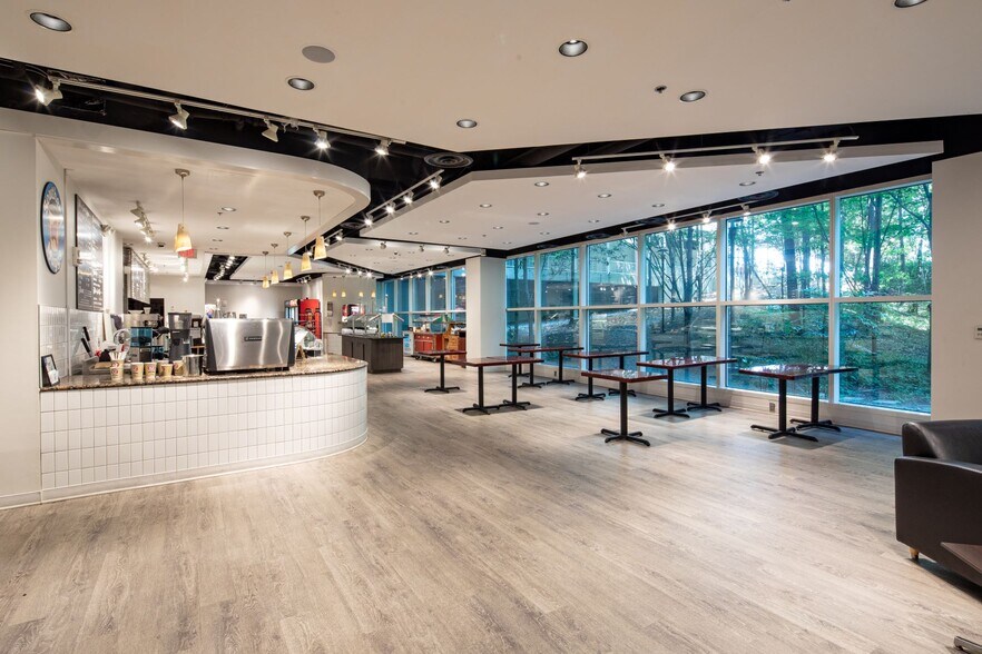 More Photos Of 3625 Cumberland Blvd SE, Atlanta Office For Lease