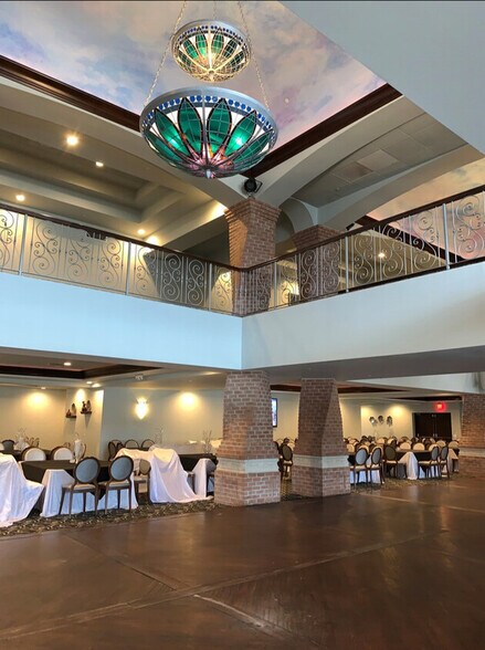 More Photos Of 4733 Hills And Dales Rd NW, Canton General Retail For Sale