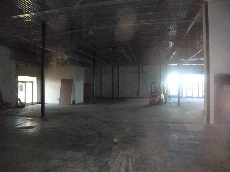 More Photos Of 3100 SW College Rd, Ocala Unknown For Lease