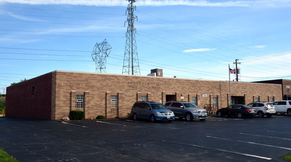 Primary Photo Of 7686 St Clair Ave, Mentor Warehouse For Lease