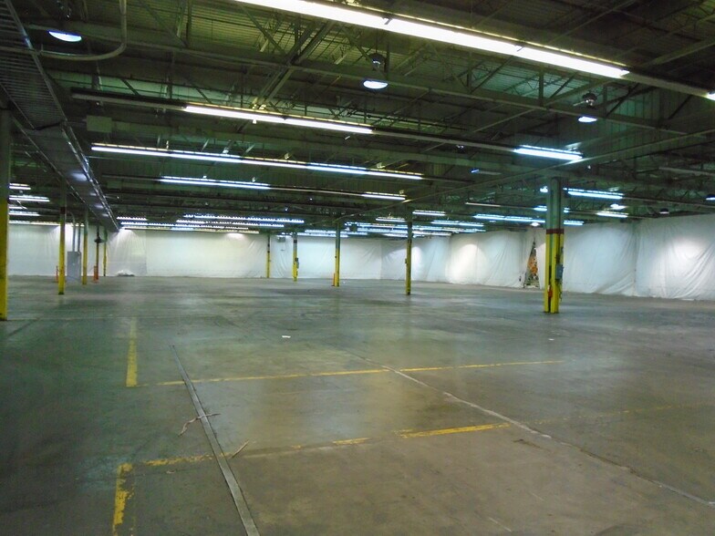More Photos Of 32500 Van Born Rd, Wayne Manufacturing For Lease