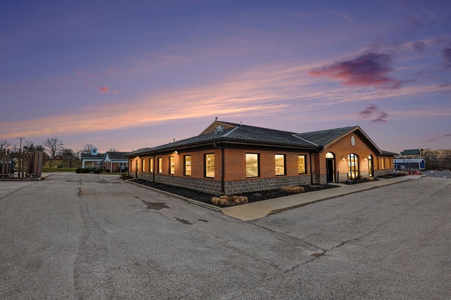 More Photos Of 599 Freedom Park Dr, Edgewood Medical For Lease