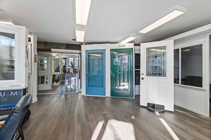 More Photos Of 1475 Hylan Blvd, Staten Island Freestanding For Sale