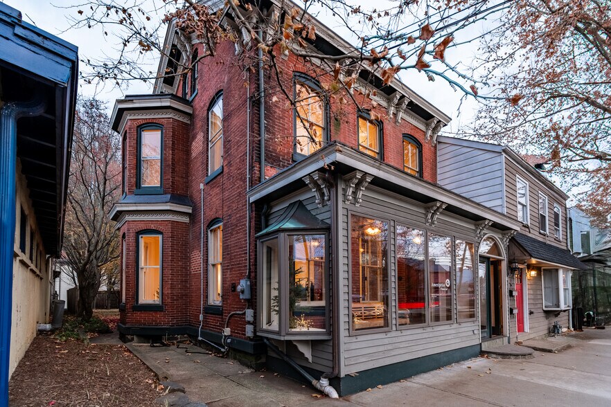 More Photos Of 24 N Main St, Lambertville Office For Sale