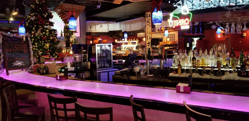 More Photos Of 5300-5310 E Colonial Dr, Orlando Restaurant For Sale