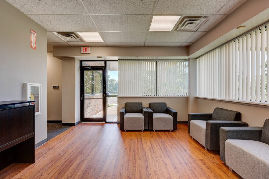 More Photos Of 4750 Venture Dr, Ann Arbor Light Manufacturing For Lease