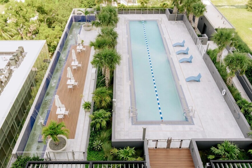 More Photos Of 1010 S federal Hwy, Hallandale Beach Coworking Space