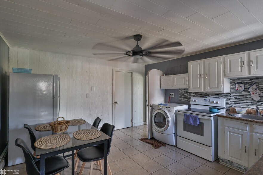 More Photos Of 902 W Wilkes Barre St, Easton Apartments For Sale