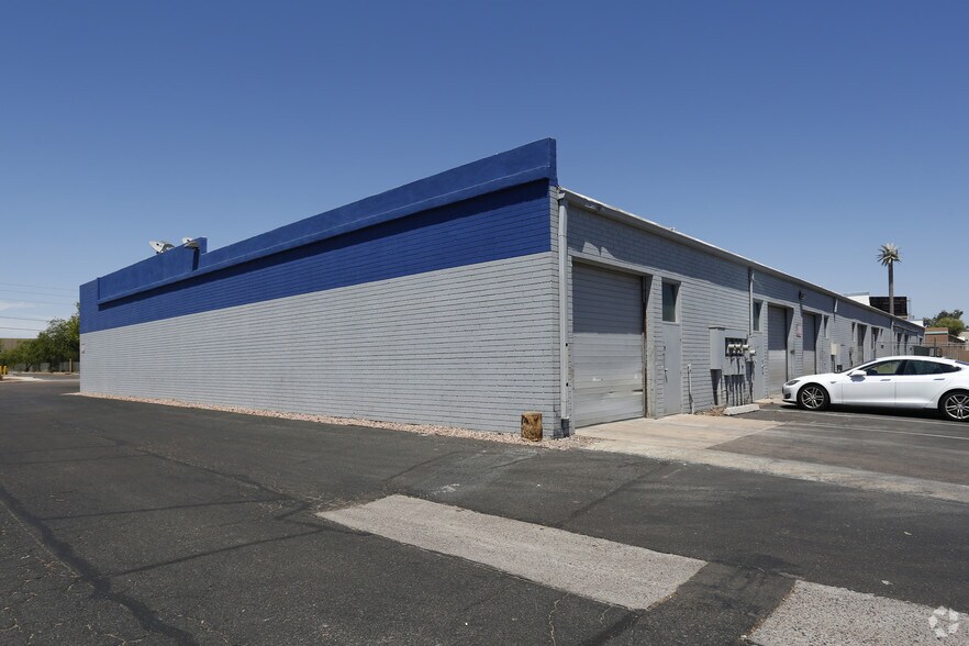 More Photos Of 4327-4343 W Van Buren St, Phoenix Service For Lease