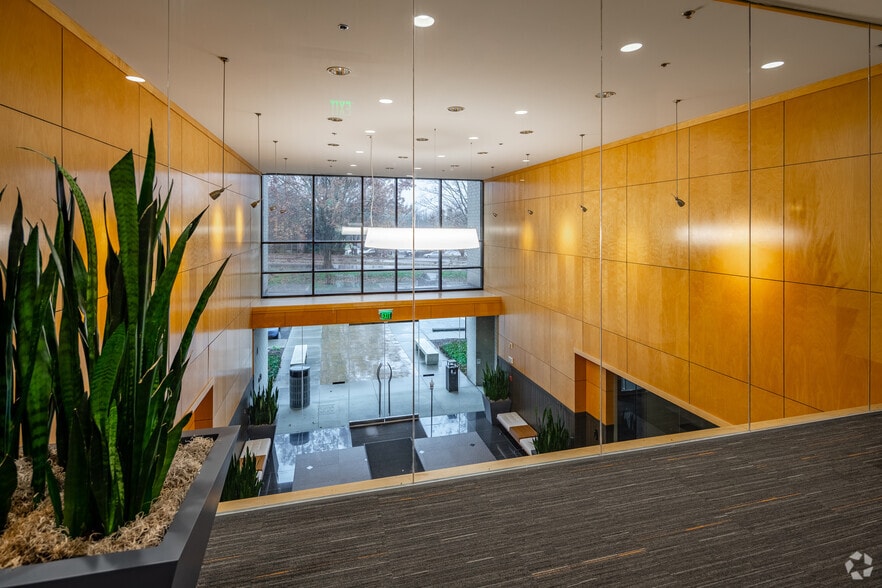 More Photos Of 9020 Overlook Blvd, Brentwood Office For Lease