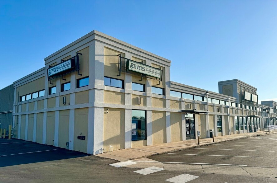 More Photos Of 750 Garden Of The Gods Rd, Colorado Springs Storefront For Lease