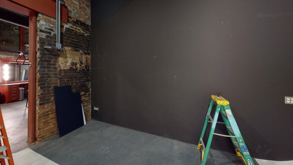 More Photos Of 208 Main St, Lewiston Loft Creative Space For Sale