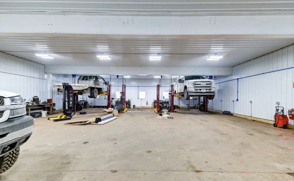 More Photos Of 511 N Perry St, Johnstown General Retail For Sale