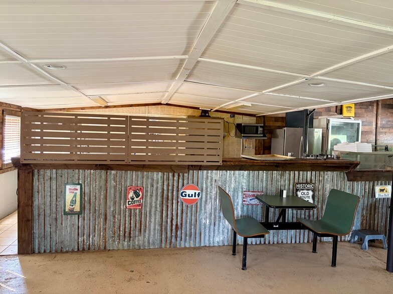 More Photos Of 285 N Garland Rd, Mckenzie General Retail For Sale