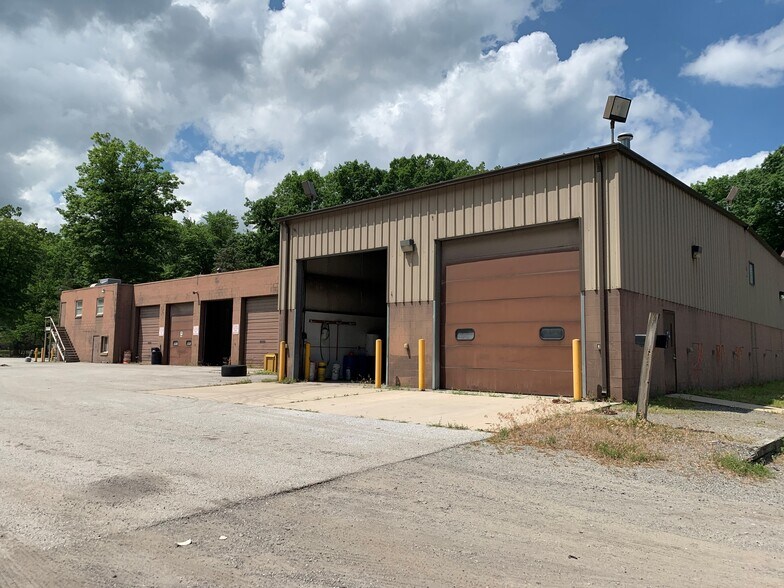 More Photos Of 1111 US Highway 20, Michigan City Truck Terminal For Lease