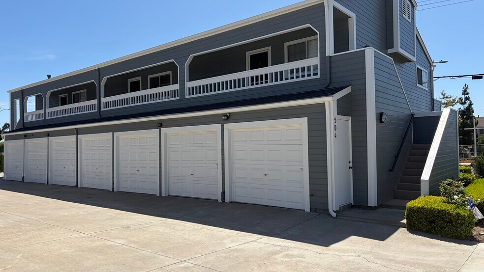More Photos Of 504 Clay Ave, Huntington Beach Apartments For Sale