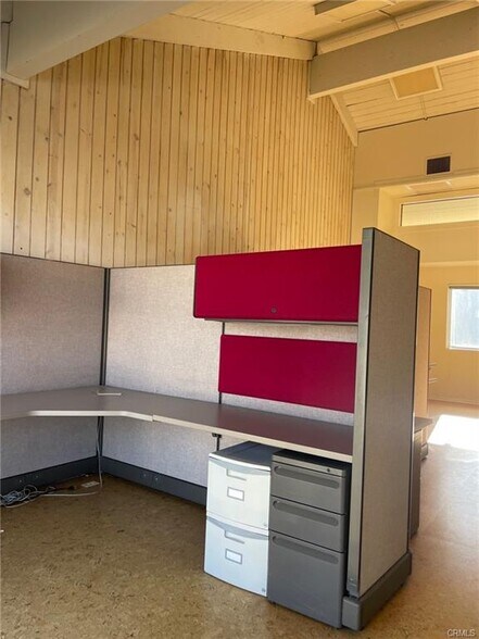 More Photos Of 310 Vista Del Mar, Redondo Beach Loft Creative Space For Lease