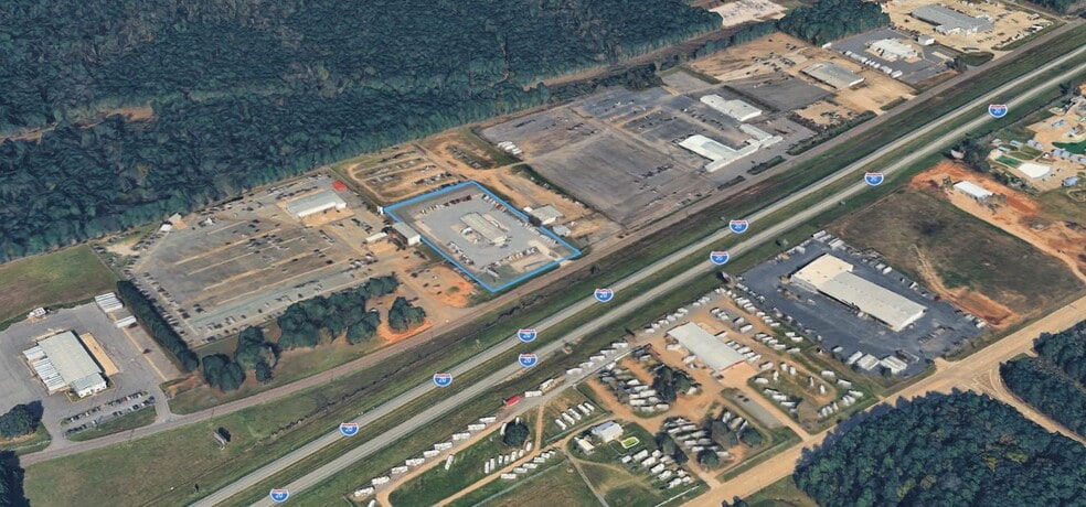 More Photos Of 7900 Greenwood Rd, Shreveport Warehouse For Lease