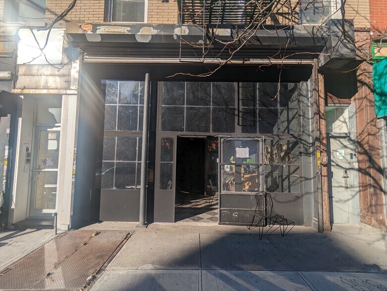 More Photos Of 581 Myrtle Ave, Brooklyn Restaurant For Lease