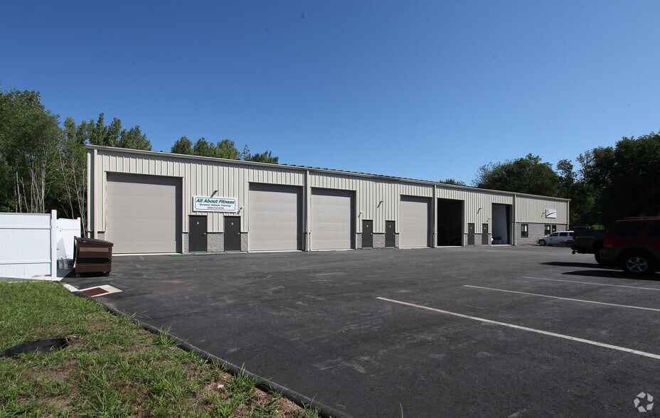 More Photos Of 60 Village Pl, Glastonbury Flex For Lease