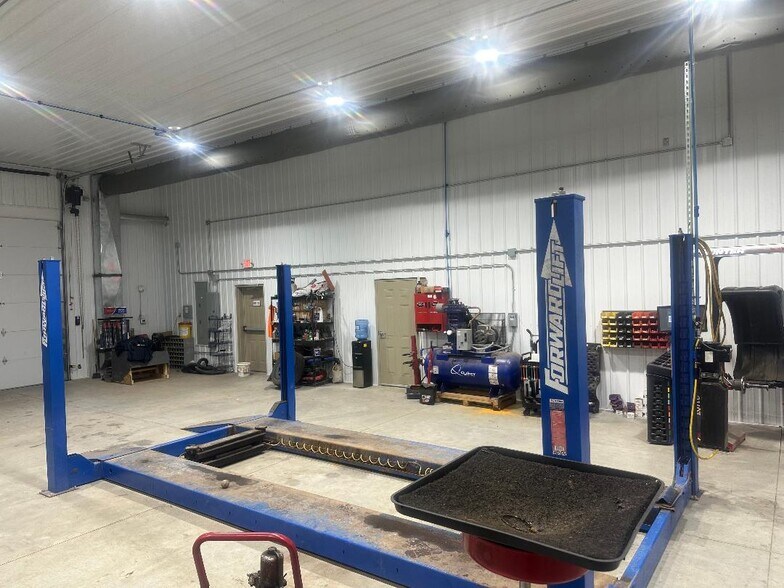 More Photos Of 11987 Dalton Rd, Rockbridge Industrial For Sale