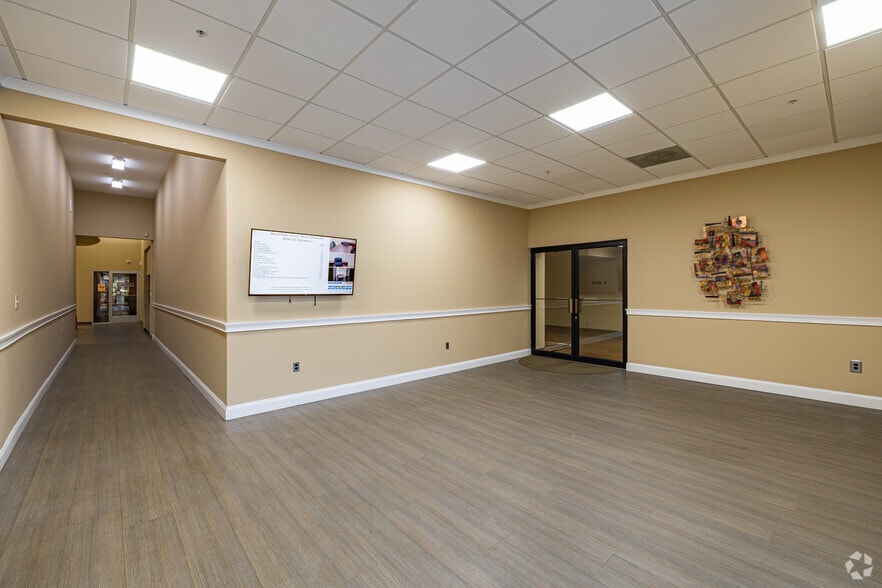 More Photos Of 4250 US Highway 1, Monmouth Junction Office For Lease