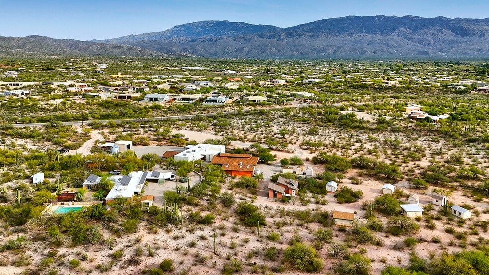 More Photos Of 2751 N Soldier Trl, Tucson Specialty For Sale