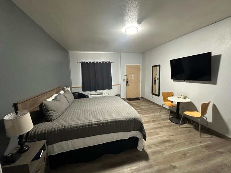 More Photos Of 20 Swenson Way, Dillon Hotel For Sale