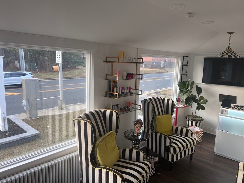 More Photos Of 735 Broad St, Shrewsbury Office Residential For Sale