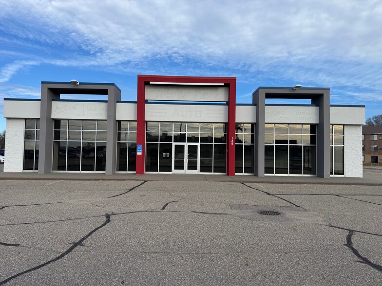 More Photos Of 125 Division St, Waite Park Auto Dealership For Sale