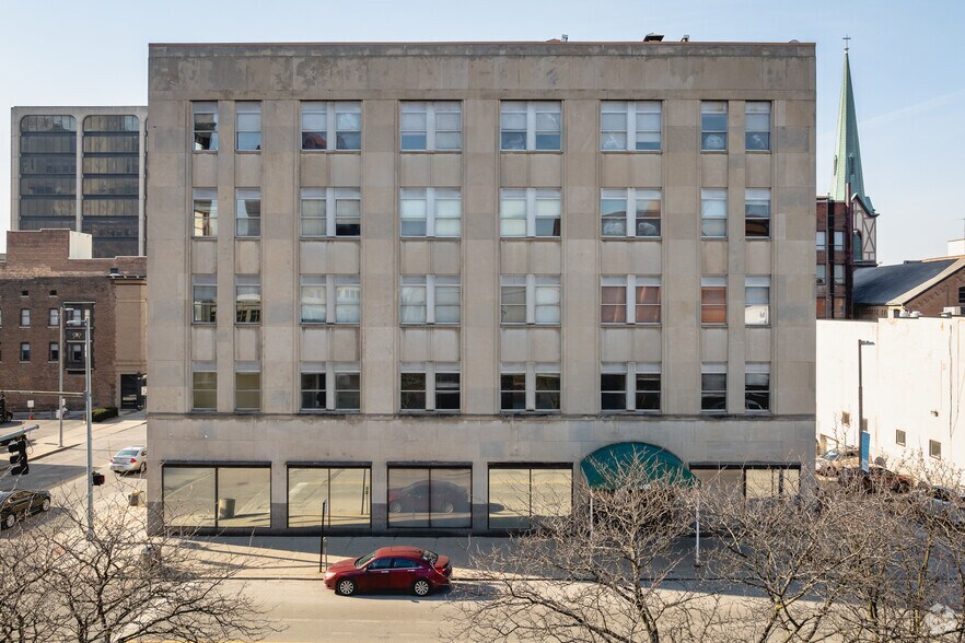 More Photos Of 405 N Huron St, Toledo Office For Sale