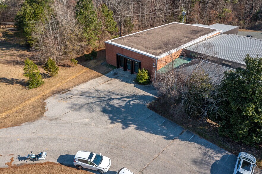 More Photos Of 1434 Farrington Rd, Apex Light Manufacturing For Sale