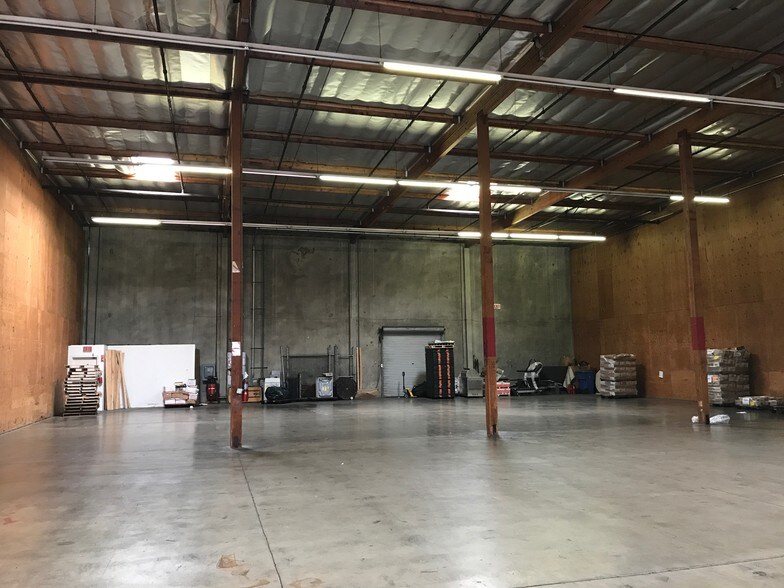 More Photos Of 5900 E Slauson Ave, Commerce Distribution For Lease