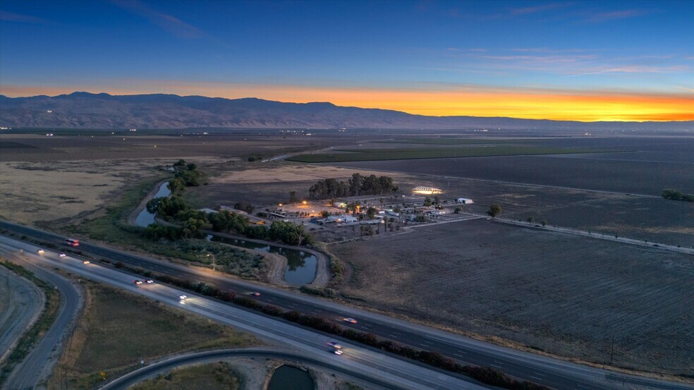 More Photos Of 8661 Herring Rd, Bakersfield Land For Sale