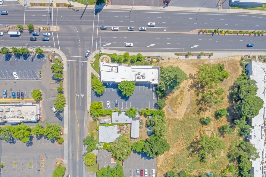 More Photos Of 7141 Fair Oaks Blvd, Carmichael Medical For Sale