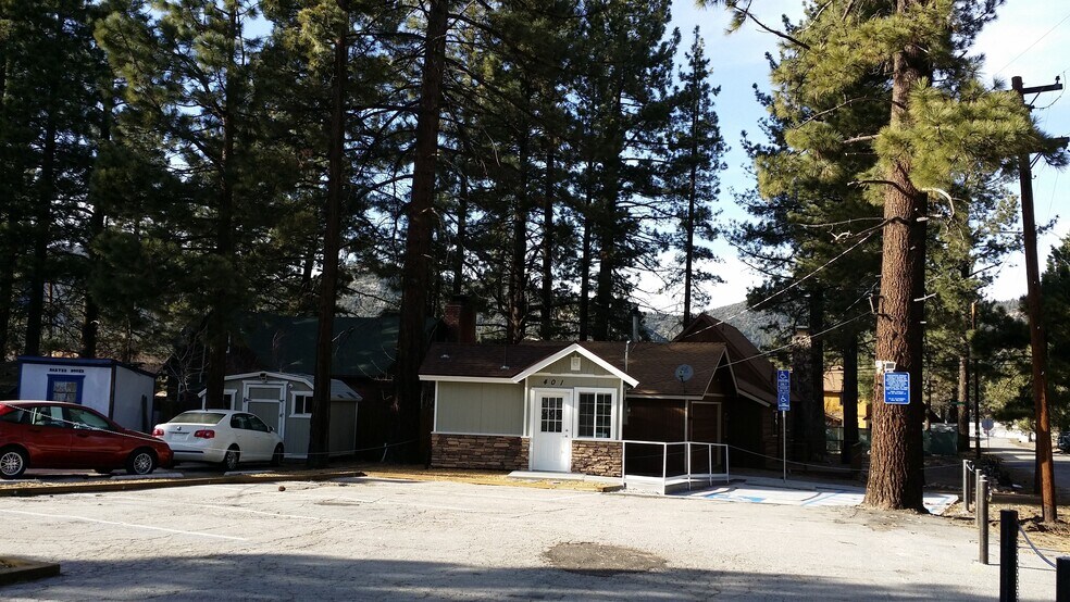 More Photos Of 401 W Big Bear Blvd, Big Bear City Auto Dealership For Lease