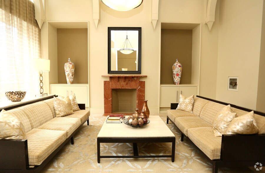 More Photos Of 425 8th St NW, Washington Apartments For Lease