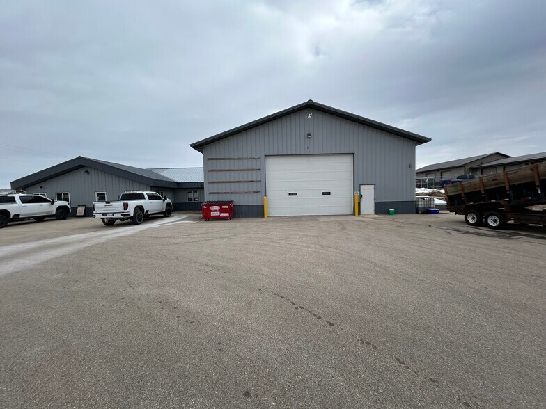 Primary Photo Of 829 Rolling View Ln SE, Pine Island Warehouse For Sale