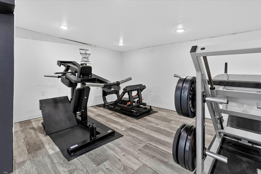 More Photos Of 102 Ausable State Rd, Bay City Freestanding For Sale