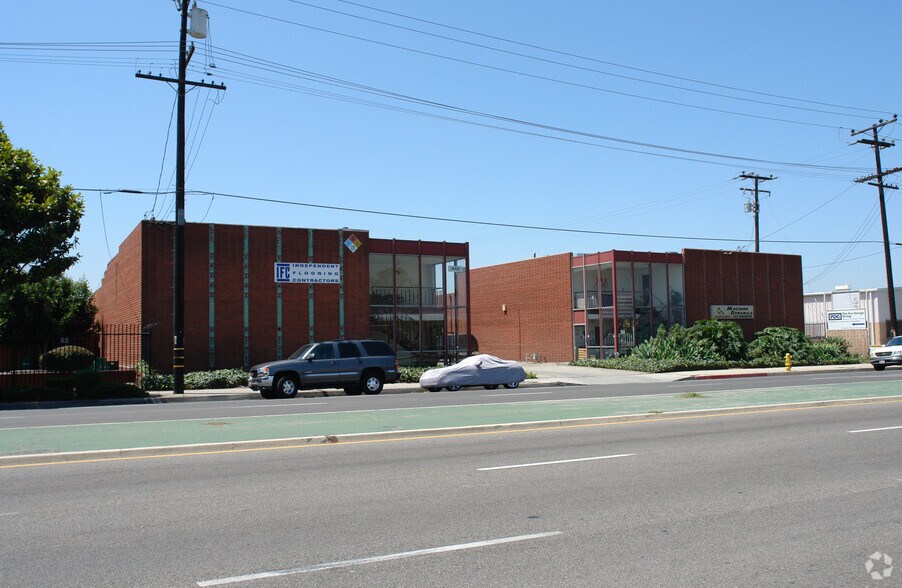 More Photos Of 440 E Alondra Blvd, Carson Warehouse For Lease
