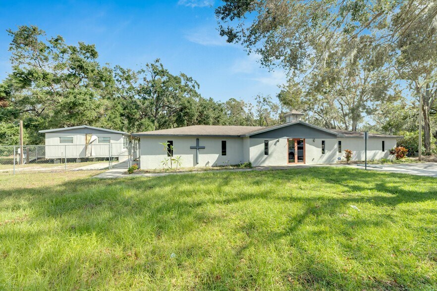 More Photos Of 3001 S Kings Ave, Brandon Religious Facility For Sale
