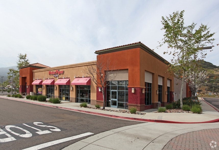 More Photos Of 2983 Jamacha Rd, El Cajon Storefront For Lease