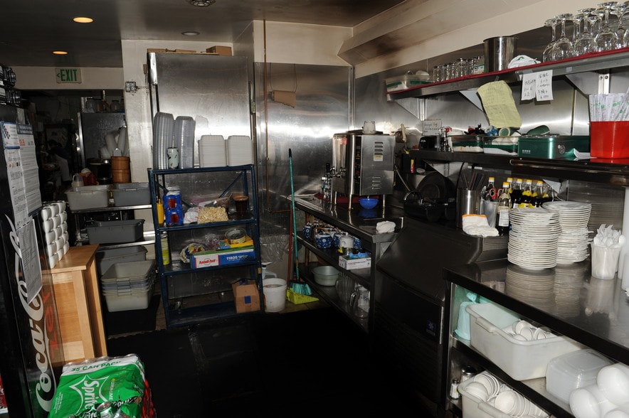 More Photos Of 726-728 Clement St, San Francisco Apartments For Lease