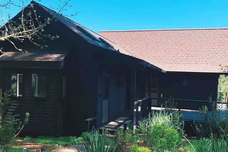 More Photos Of 18501 Van Zandt Resort Rd, Philo Lodge Meeting Hall For Sale