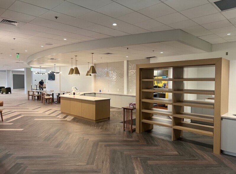 More Photos Of 100 Domain Dr, Exeter Office For Lease