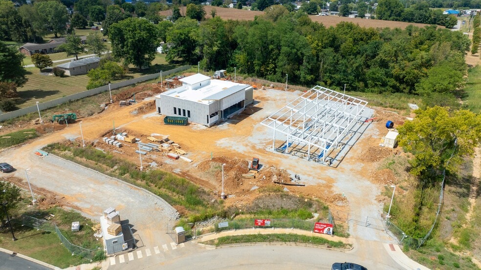 More Photos Of 447 Oakbrooke Dr, Mount Washington Convenience Store For Sale