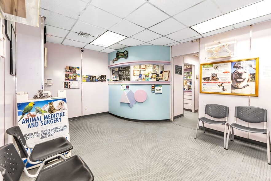 More Photos Of 9518 Avenue L, Brooklyn Storefront Retail Office For Sale