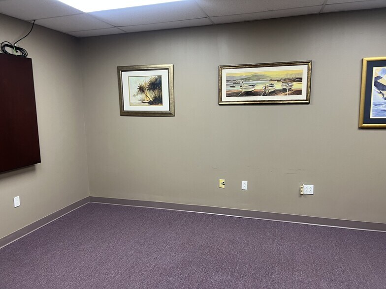 More Photos Of 8118 Old York Rd, Elkins Park Medical For Lease