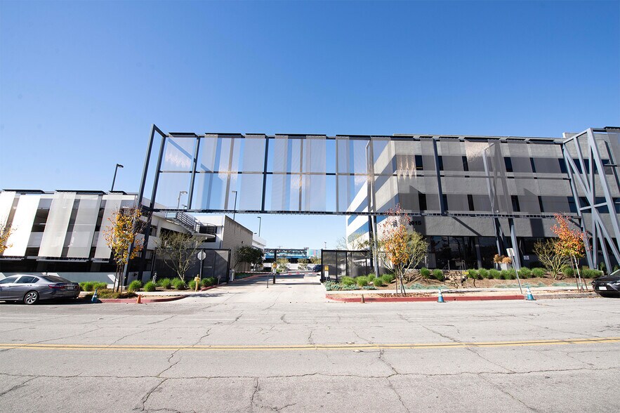 More Photos Of , Glendale Office For Sale
