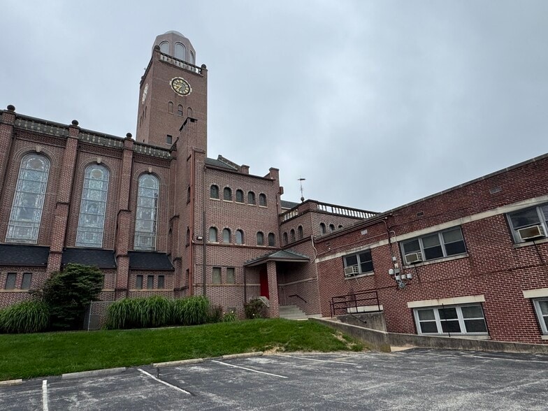 More Photos Of 100 Lafayette St, York Specialty For Sale